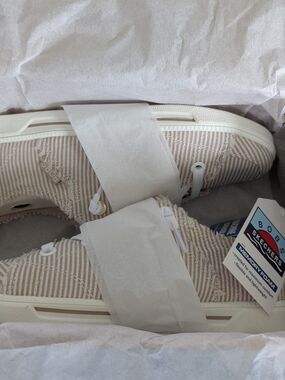 Skechers Kids Beige Striped Moccasins